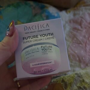 Pacifica Future Youth Super Cream - Soft Pink